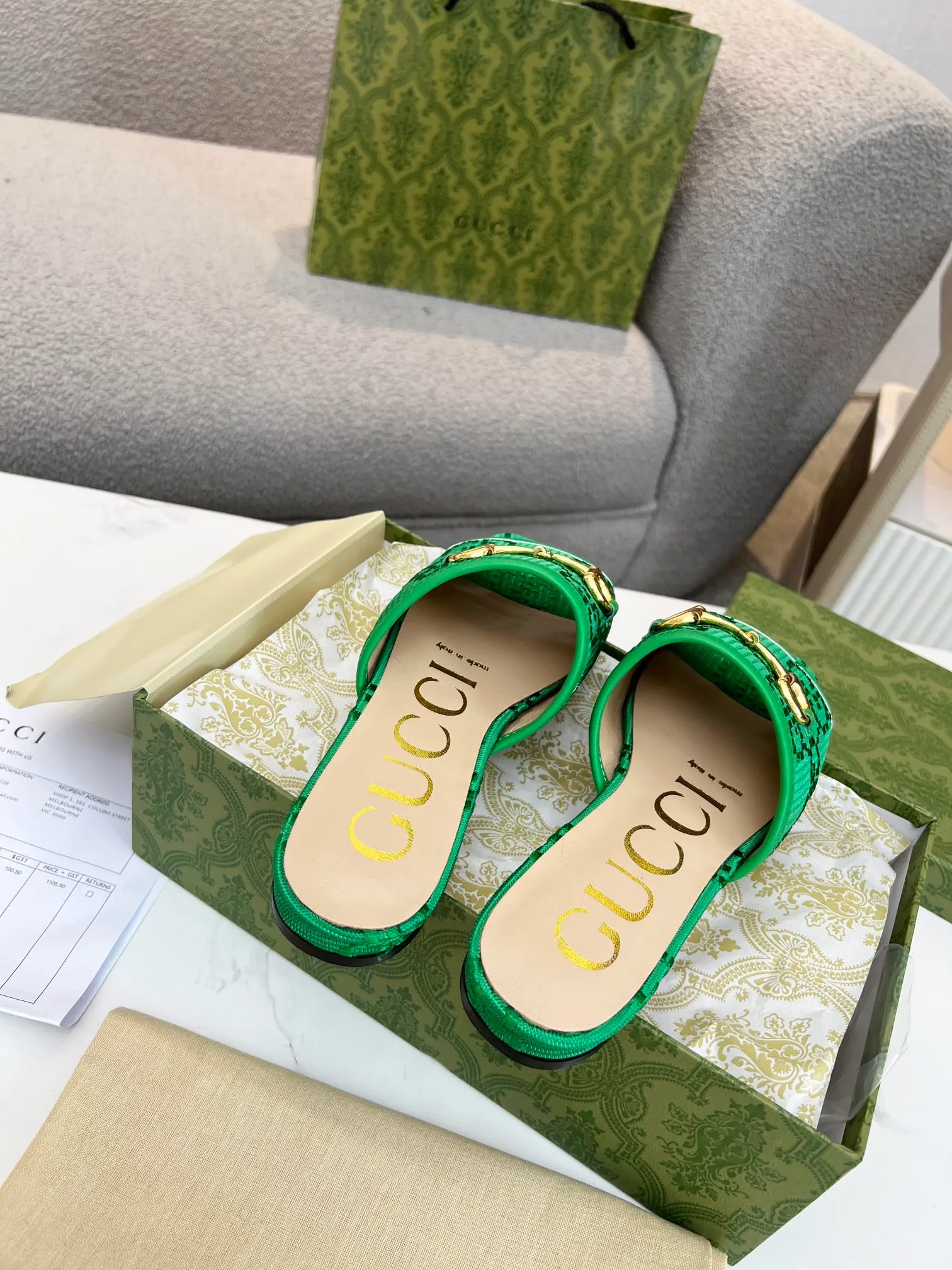 👟👟Ex-factory price 320👟👟 Genuine leather sole +30 👑GUCCI official website's latest hot model, the North Face cooperation model 2023 spring and summer sandals, top quality sale Purchase genuine product development. The material and craftsmanship are consistent with the original version (welcome to compare) Upper: Original jacquard double G cloth ➕Electric embroidery font ~ One-word upper Lining: Mixed sheepskin Outsole: Italian private mold rubber outsole Bottom thickness: flat Size number: 35-43